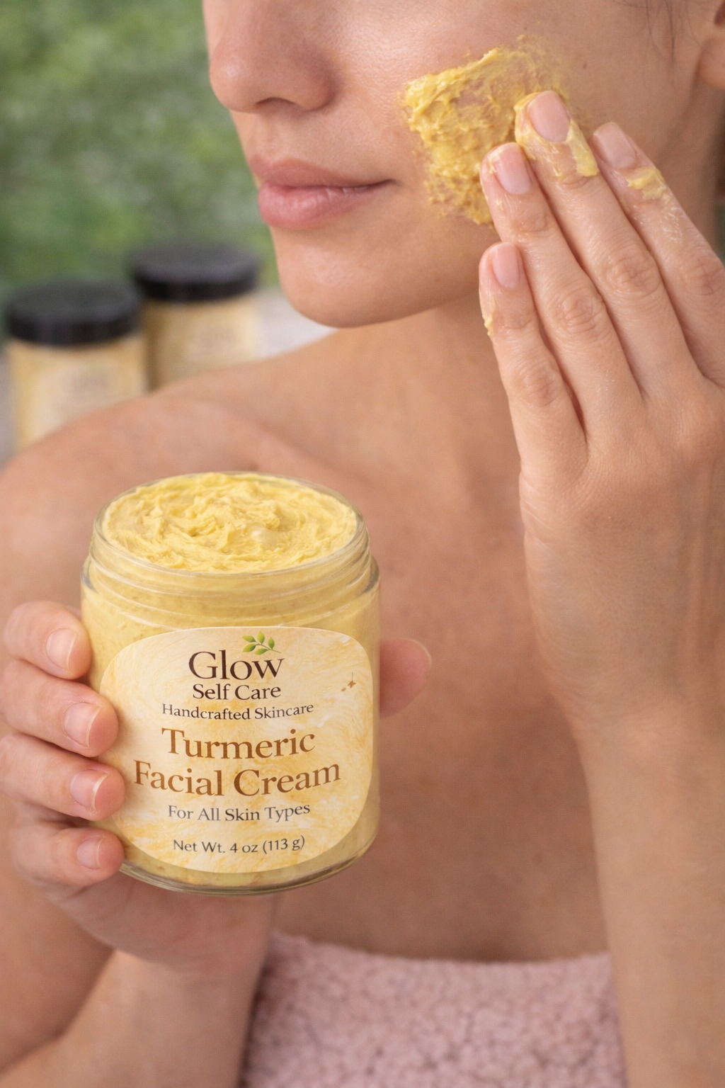 Turmeric Facial Cream 💛✨
Brightening + Smoothing Skincare